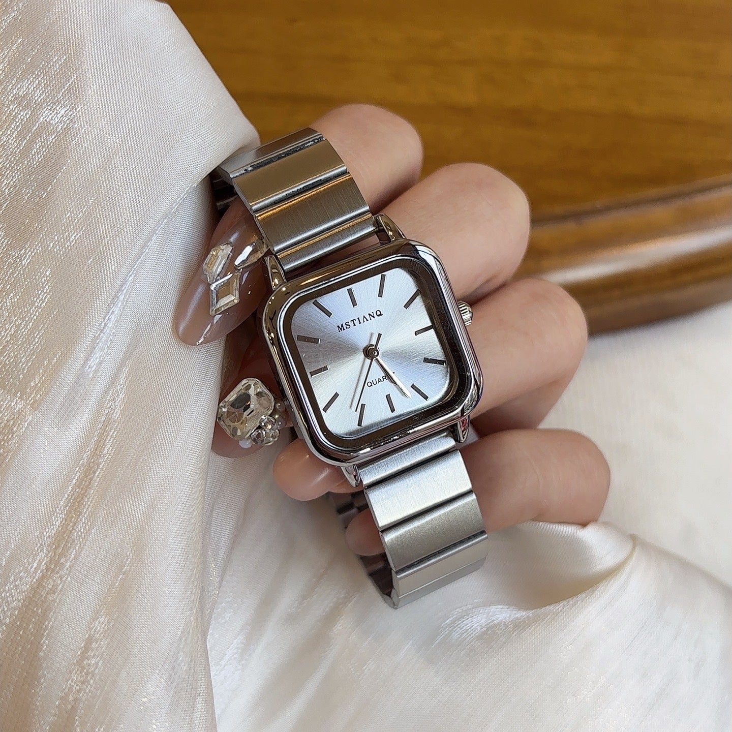 Ceas Mstianq Quartz White