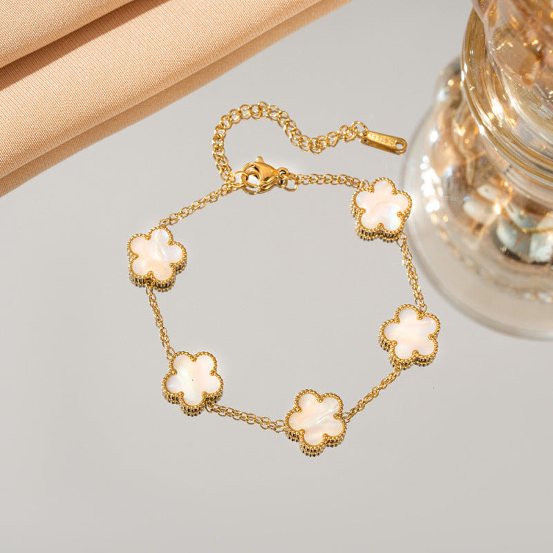 Bratara Clover White